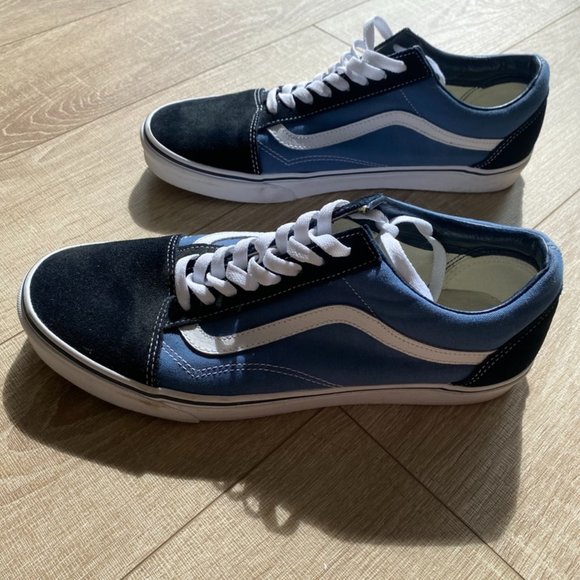 Vans Other - VANS Blue and white Old Skool sneakers Men - NEVER WORN